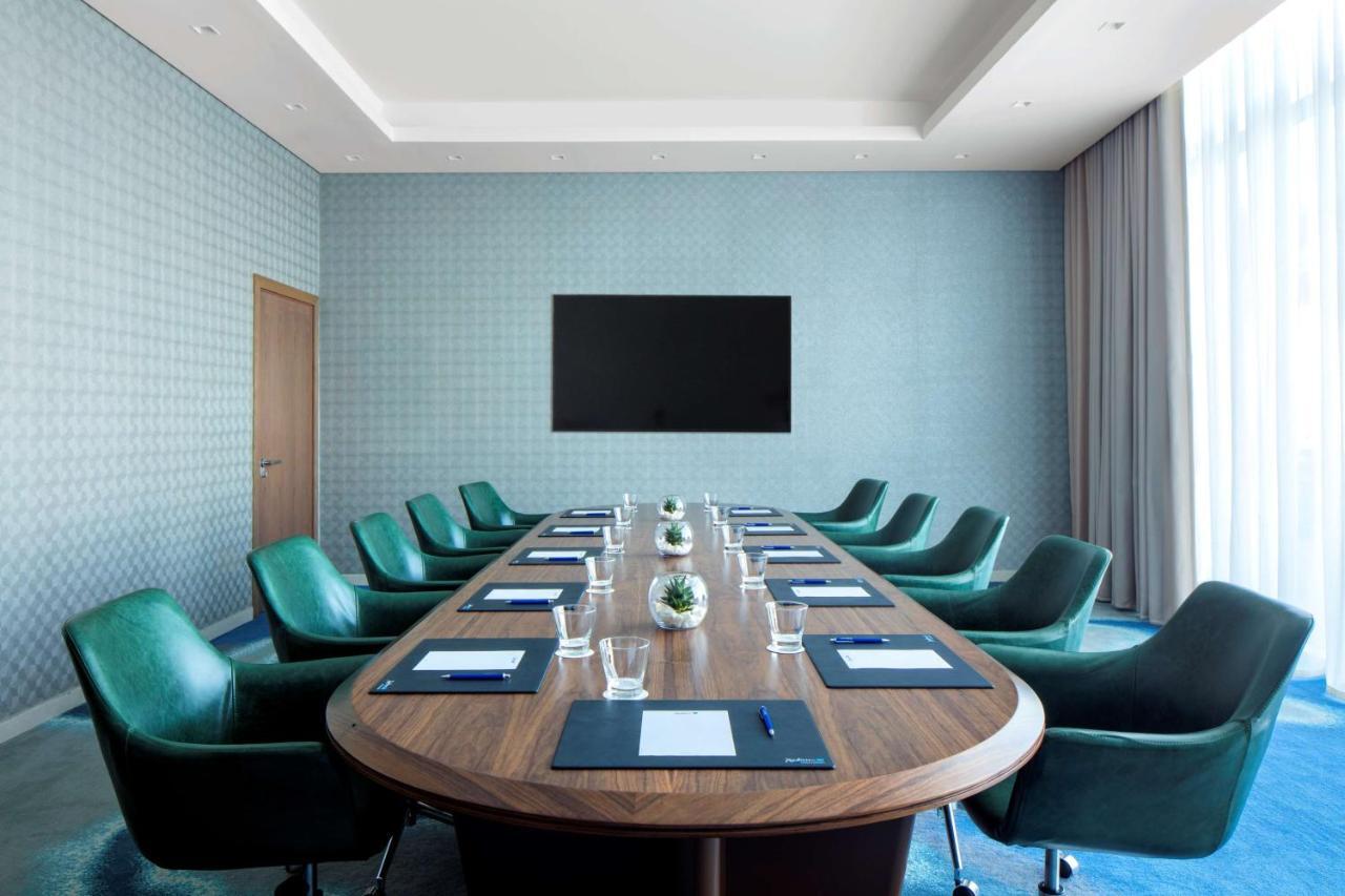 Radisson Blu Hotel Apartment Dubai Silicon Oasis Εξωτερικό φωτογραφία